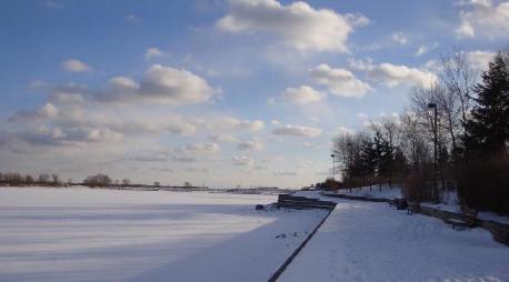 Photo of frozen lake